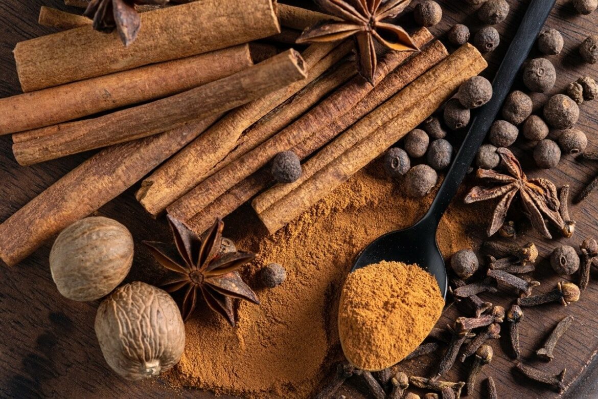Devamını oku Christmas spices